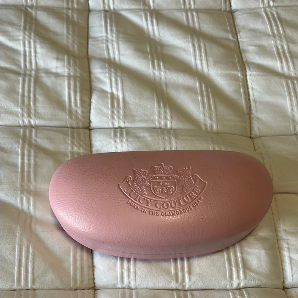 Juicy Couture Blush Pink Eyewear Case - Picture 1 of 3